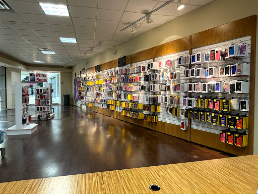 Cell Phone Store «Muncie Cell Phone Repair», reviews and photos, 3501 N Granville Ave, Muncie, IN 47303, USA