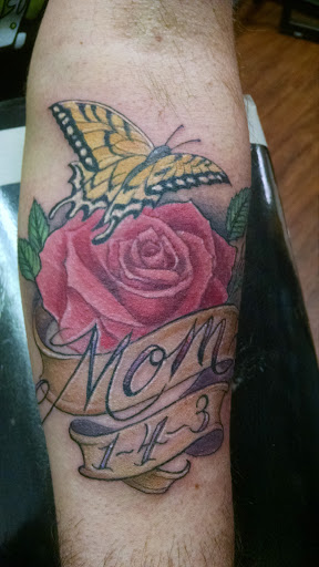 Tattoo Shop «Powerline Tattoo», reviews and photos, 708 Reservoir Ave, Cranston, RI 02910, USA