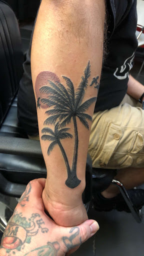 Tattoo Shop «Big Mikes House of Ink Inc», reviews and photos, 1026 W N Blvd, Leesburg, FL 34748, USA