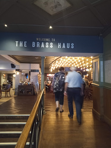 Brass Haus - Pub