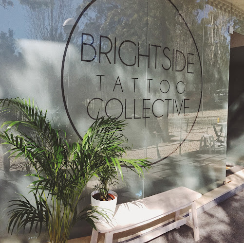 Bright Side Tattoo Collective - Estúdio de tatuagem