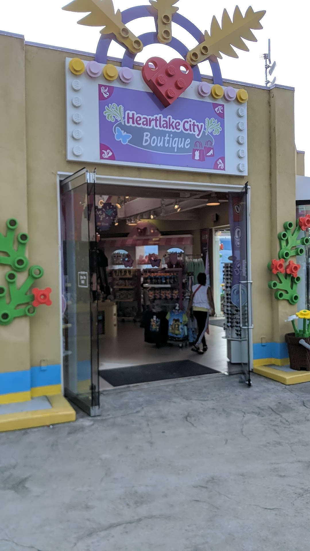 Heartlake City Boutique