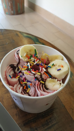 Ice Cream Shop «Ice3 Creamery - Serving Ice Cream Rolls and Gelato», reviews and photos, 39957 Mission Blvd, Fremont, CA 94539, USA