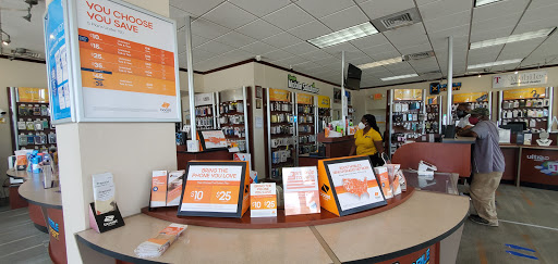 Cell Phone Store «Wireless Toyz North Miami | iPhone Repair 33161», reviews and photos, 995 NE 135th St, North Miami, FL 33161, USA