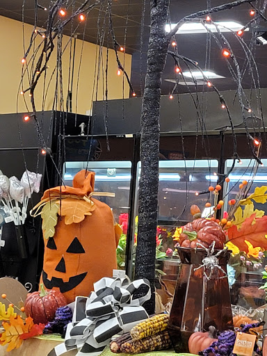 Supermarket «Giant Eagle Supermarket», reviews and photos, 2650 Constitution Blvd, Beaver Falls, PA 15010, USA