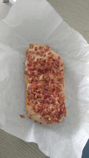 Donut Shop «Flip Flops Donut Shop», reviews and photos, 129 Bogue Inlet Dr, Emerald Isle, NC 28594, USA