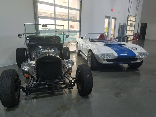 Car Dealer «Gateway Classic Cars Tampa», reviews and photos, 351 30th St NE, Ruskin, FL 33570, USA