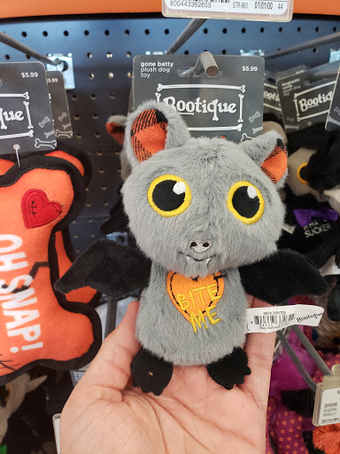 Pet Supply Store «Petco Animal Supplies», reviews and photos, 3115 Iowa St, Lawrence, KS 66046, USA