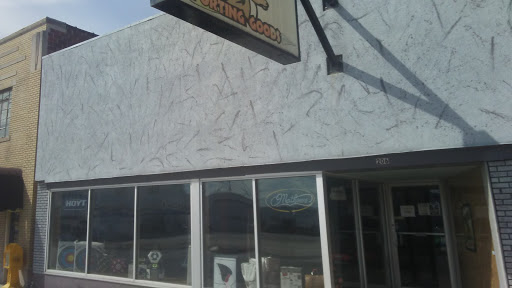 Cutting Edge Sporting Goods-In, 206 W Main St, Greensburg, IN 47240, USA, 