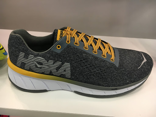 Sporting Goods Store «Falls Road Running Store», reviews and photos, 6247 Falls Rd, Baltimore, MD 21209, USA