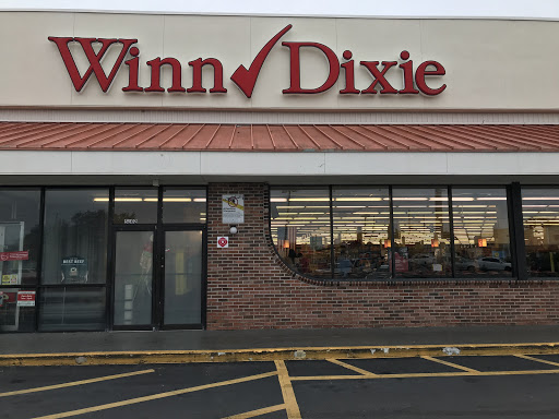 Grocery Store «Winn-Dixie», reviews and photos, 5802 54th Ave N, Kenneth City, FL 33709, USA