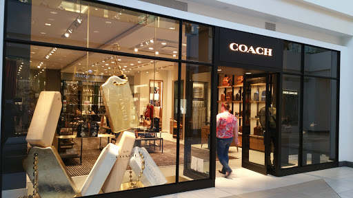 Shopping Mall «The Fashion Mall at Keystone», reviews and photos, 8702 Keystone Crossing, Indianapolis, IN 46240, USA