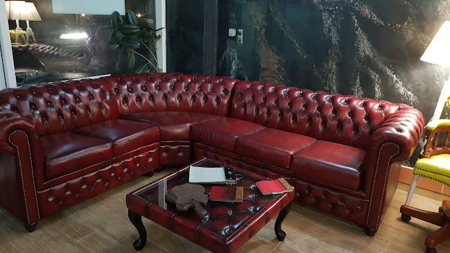Showroom Casa luiGeorge Bistrita-mobilier autentic Chesterfiled desing,renovari - Magazin de mobilă