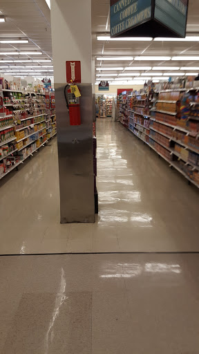 Grocery Store «Winn-Dixie», reviews and photos, 1850 N Tamiami Trail, North Fort Myers, FL 33903, USA