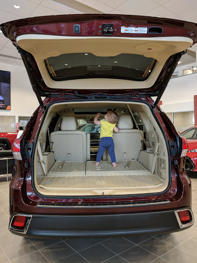 Toyota Dealer «Johnstons Toyota», reviews and photos, 5015 NY-17M, New Hampton, NY 10958, USA