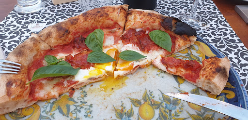Pizzeria Castellum Vetus 2.0 Di Simone Pomante in Atri, Provincia di Teramo