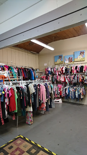 Thrift Store «Helping Hands Thrift Store Bothell», reviews and photos, 19213 Bothell Everett Hwy, Bothell, WA 98012, USA