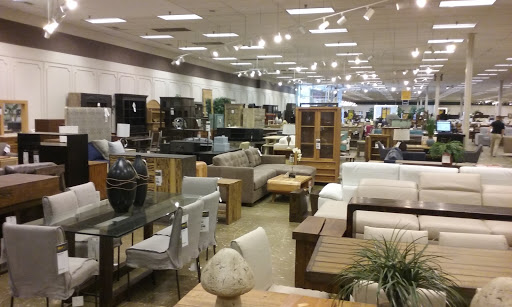 Furniture Store «The Dump Furniture Outlet», reviews and photos, 801 N Military Hwy, Norfolk, VA 23502, USA