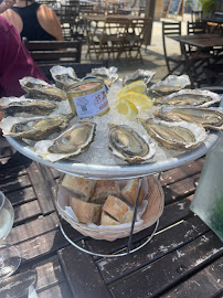 Plats et boissons du Restaurant de fruits de mer Les Pieds dans l'Eau à Lège-Cap-Ferret - n°19