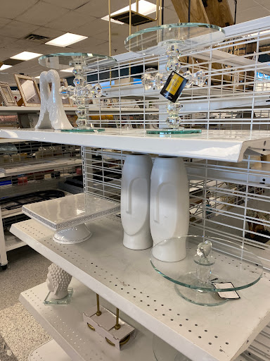 Clothing Store «Ross Dress for Less», reviews and photos, 13065 Lee Jackson Memorial Hwy, Fairfax, VA 22033, USA