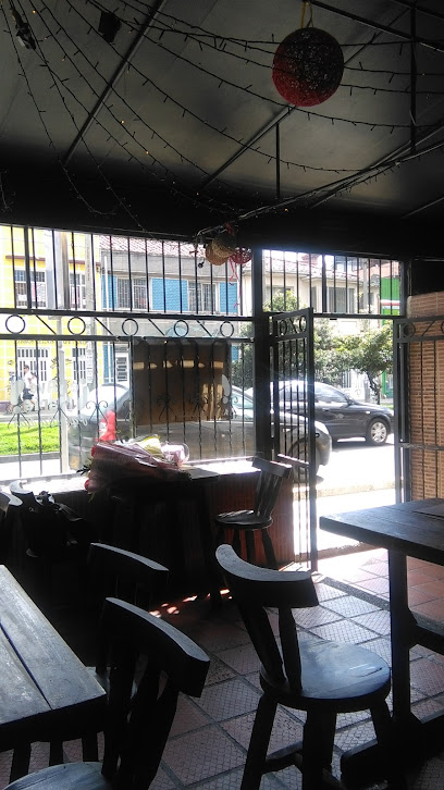 Restaurante Eh Ave Maria a 20-94,, Calle 45 #202, Bogotá, Colombia