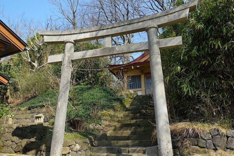 両津八幡神社