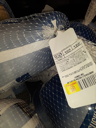 Shopping Mall «140 Village Shopping Center», reviews and photos, 500 Jermor Ln, Westminster, MD 21157, USA