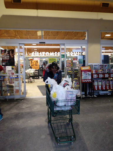 Grocery Store «Blue Parkway Sunfresh», reviews and photos, 4209 E 50th Terrace, Kansas City, MO 64130, USA