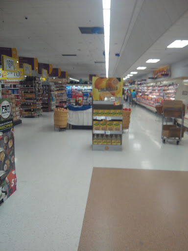 Grocery Store «Stop & Shop», reviews and photos, 154 Westchester Ave, White Plains, NY 10604, USA