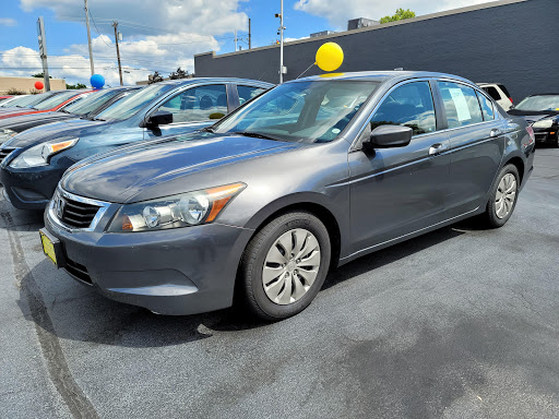 Used Car Dealer «Cincinnati Auto Credit», reviews and photos, 2813 Gilbert Ave, Cincinnati, OH 45206, USA