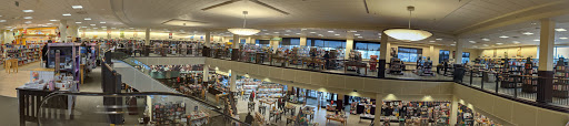Book Store «Barnes & Noble», reviews and photos, 301 NE Northgate Way, Seattle, WA 98125, USA