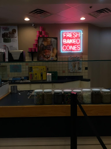 Ice Cream Shop «Marble Slab Creamery», reviews and photos, 14 Biltmore Ave, Asheville, NC 28801, USA