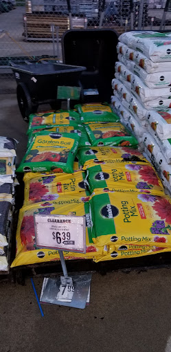 Home Improvement Store «Tractor Supply Co.», reviews and photos, 1714 N Main St, Shelbyville, TN 37160, USA