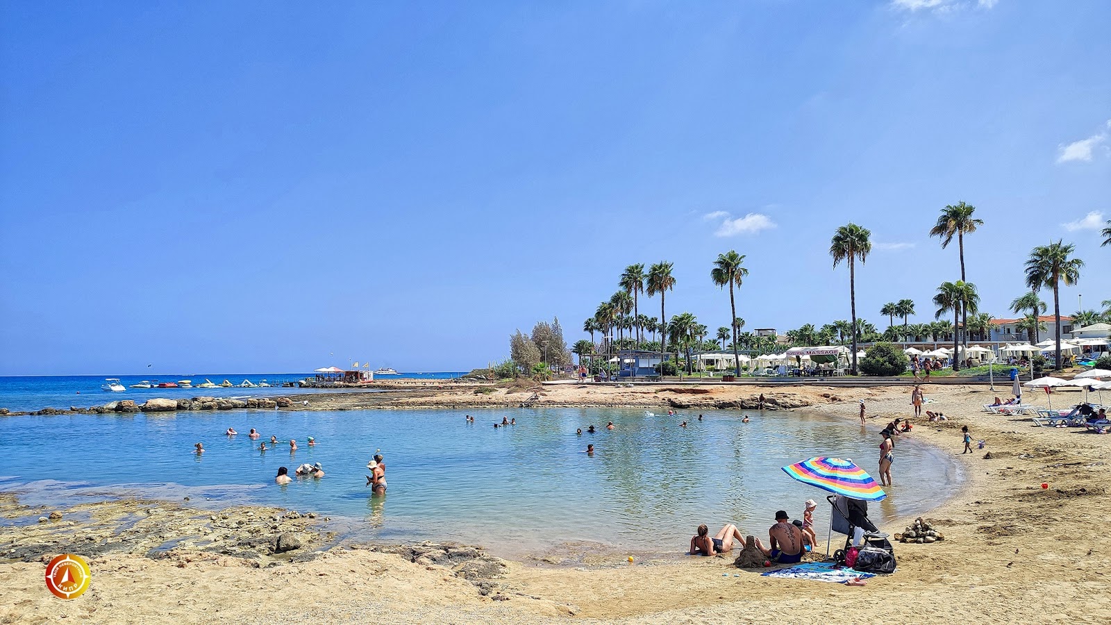 Foto von Marlita Beach mit beiger sand Oberfläche