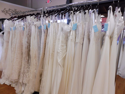 Bridal Shop «Amour Bridal», reviews and photos, 601 E Whitestone Blvd #408, Cedar Park, TX 78613, USA