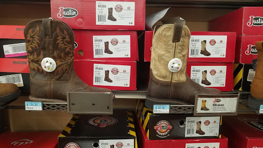 Home Improvement Store «Tractor Supply Co.», reviews and photos, 2100 W Service Rd, West Memphis, AR 72301, USA