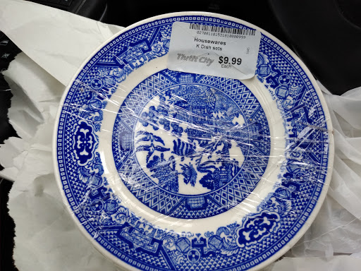 Thrift Store «Mission Thrift City», reviews and photos, 220 S Conway Ave, Mission, TX 78572, USA