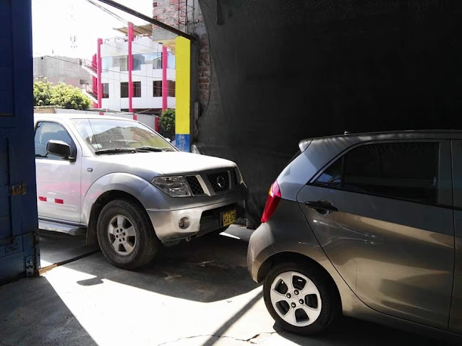 Opiniones de Car Wash "Autociclo" en Chimbote - Servicio de lavado de coches