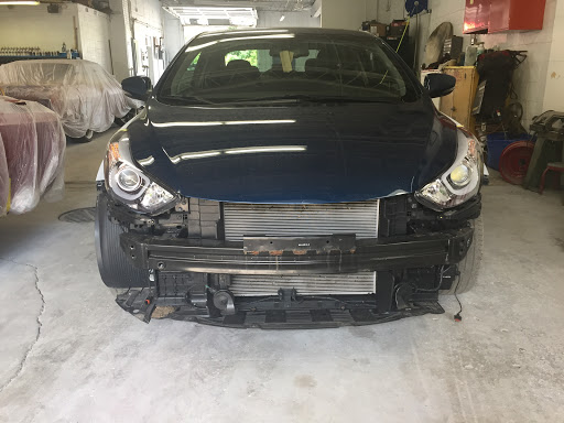 Auto Body Shop «Piscazzi Auto Body dba Summit County Classics», reviews and photos, 752 N Main St, Akron, OH 44310, USA