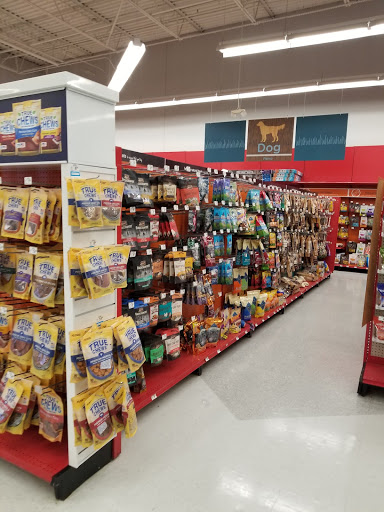 Pet Supply Store «Petco Animal Supplies», reviews and photos, 4751 W 29th St, Greeley, CO 80634, USA