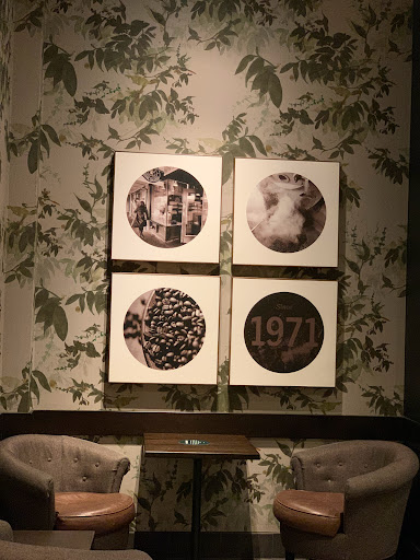 Starbucks image