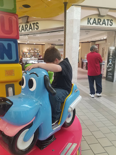 Shopping Mall «North Shore Square Mall», reviews and photos, 150 Northshore Blvd, Slidell, LA 70460, USA