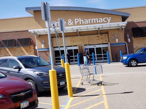 Discount Store «Walmart», reviews and photos, 12200 River Ridge Blvd, Burnsville, MN 55337, USA