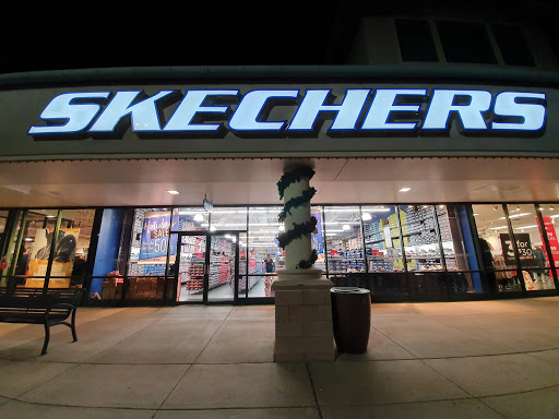 Shoe Store «SKECHERS Factory Outlet», reviews and photos, 537 Monmouth Rd, Jackson, NJ 08527, USA