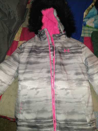 Clothing Store «Under Armour Factory House», reviews and photos, 1155 Buck Creek Rd c300, Simpsonville, KY 40067, USA