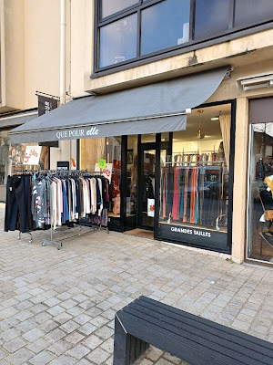 QUE POUR ELLE à Mayenne