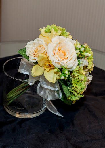 Flower Delivery «Aebersold Florist», reviews and photos, 1217 Silver St, New Albany, IN 47150, USA