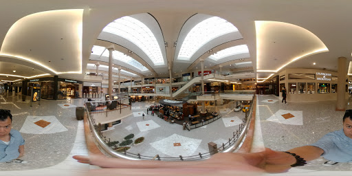 Shopping Mall «Tysons Galleria», reviews and photos, 2001 International Dr, McLean, VA 22102, USA