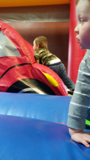 Amusement Center «Kangaroo Palace», reviews and photos, 3524 Green St, Norton Shores, MI 49444, USA