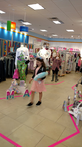 Shopping Mall «Carolina Premium Outlets», reviews and photos, 1025 Outlet Center Dr, Smithfield, NC 27577, USA